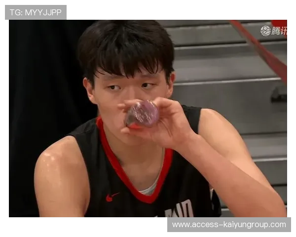 杨瀚森连续四场遭DNP！其余三中锋皆登场，杨瀚森身高